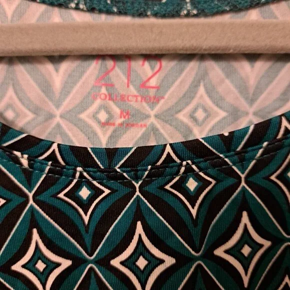 212 Collection Tank Top Size Medium - Picture 2 of 3